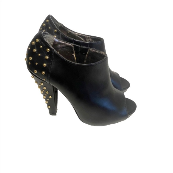 Steve Madden leather gold studded black booties size 7 - Picture 3 of 7
